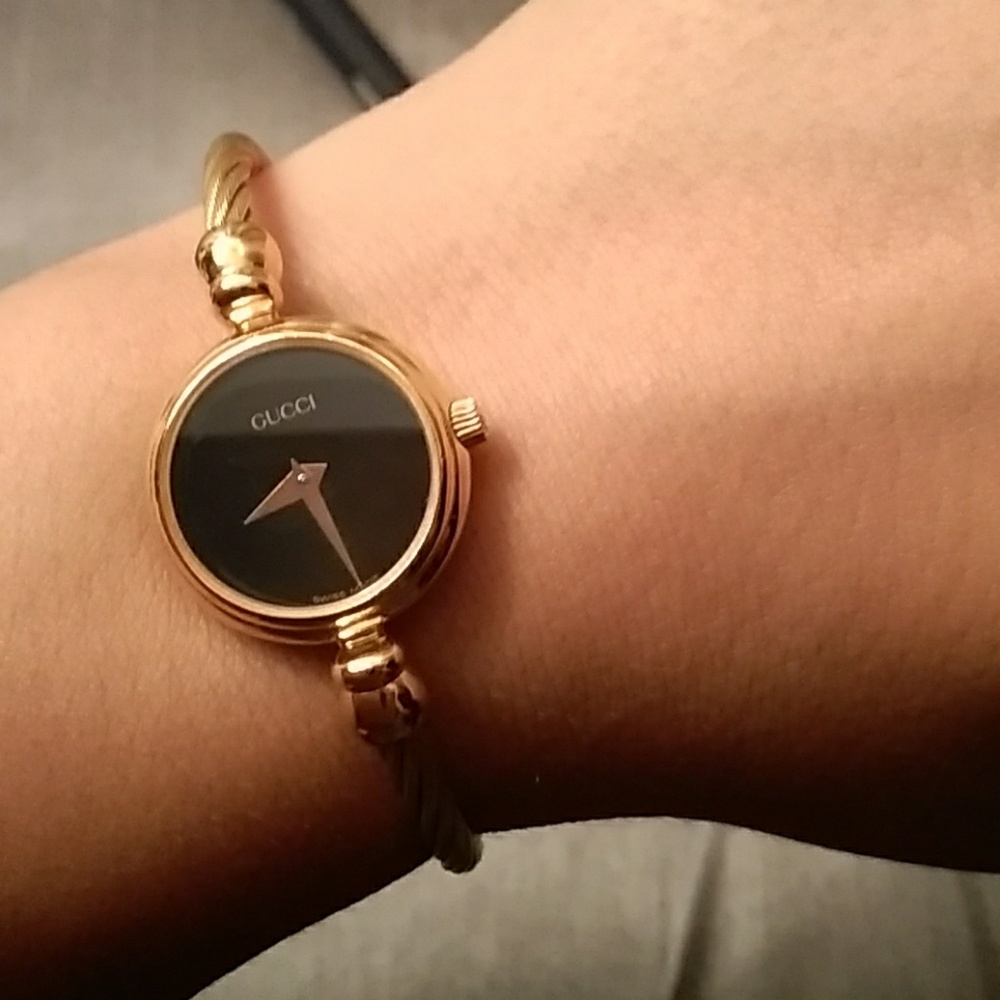 Gucci Ladies Watch 2700.2.L